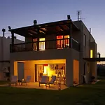 فيلة Great غينادي